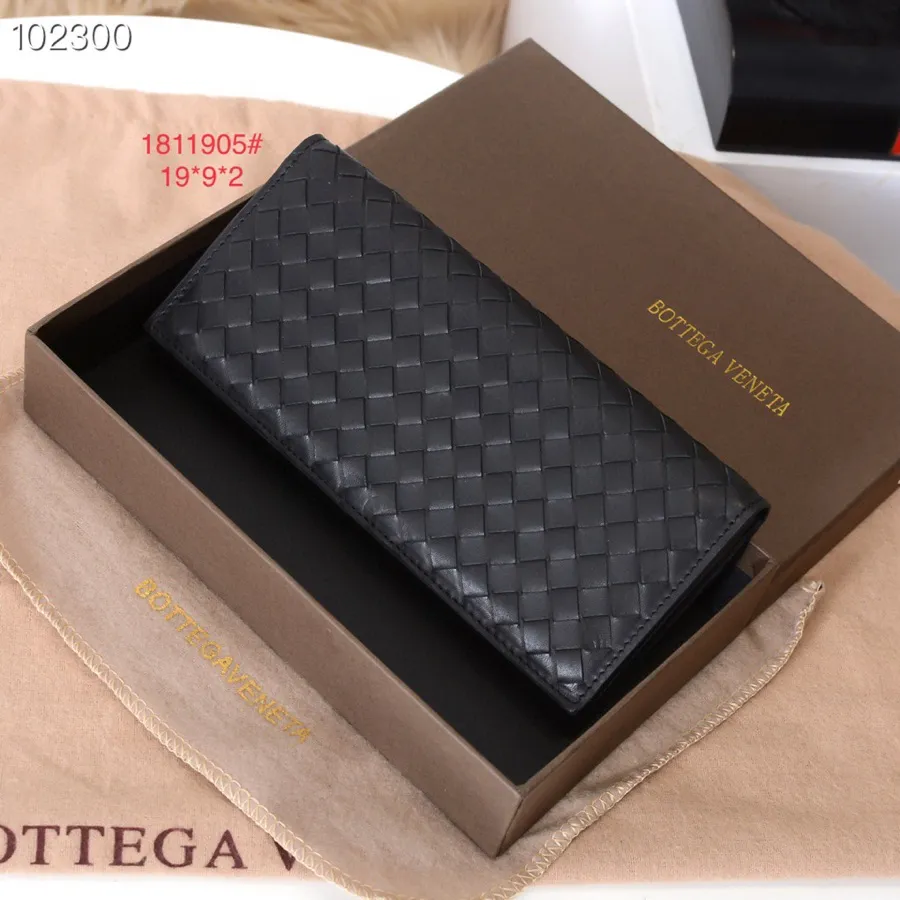 🎉🎉🎉BOTTEA VENETA Style No.: 1811905# Material: Imported fetal cowhide hand-woven Specifications: Picture size BVBVBV